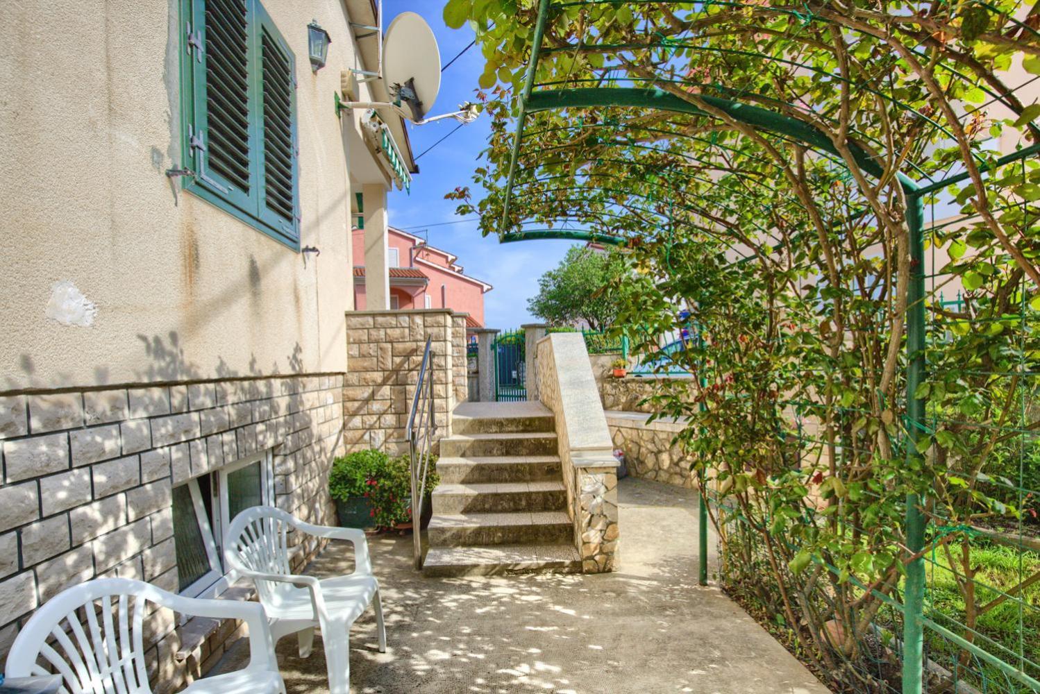 Ferienwohnung Kety Premantura Exterior foto