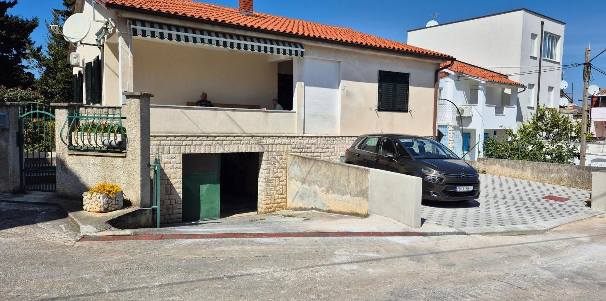 Ferienwohnung Kety Premantura Exterior foto
