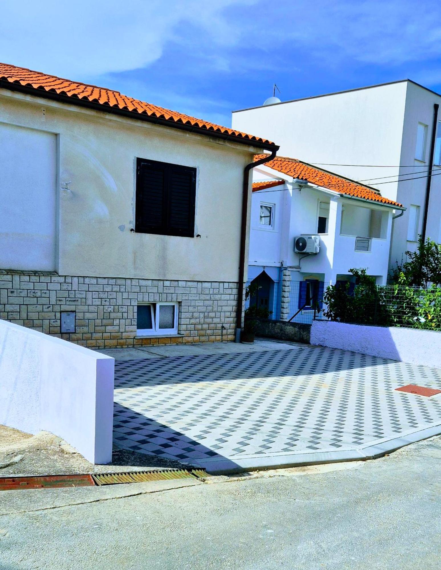 Ferienwohnung Kety Premantura Exterior foto